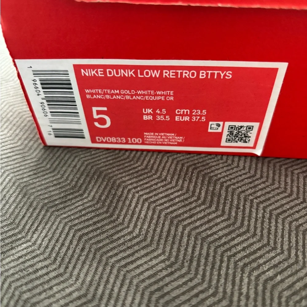 Nike Sneakers